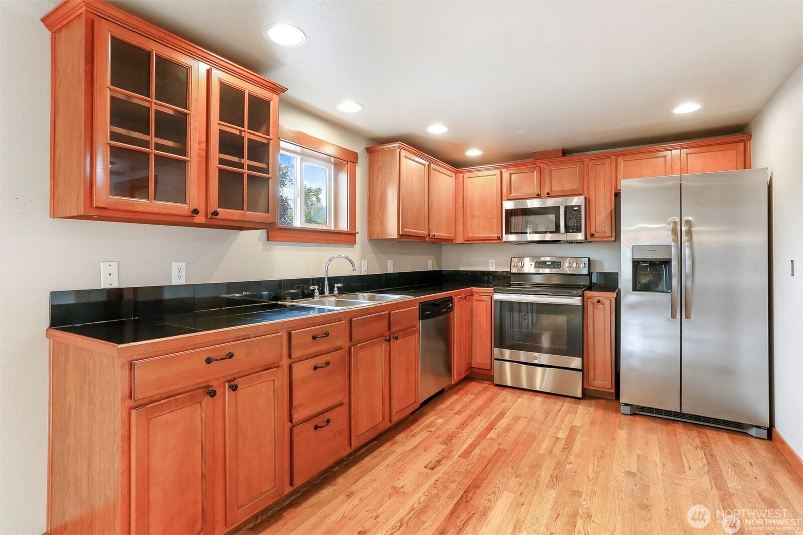 900 Sw Elmgrove Street Property Photo 12