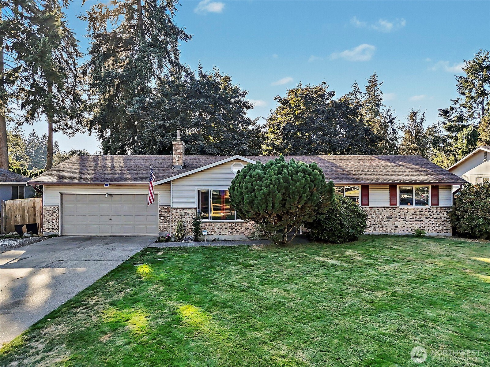 18620 9th Ave Court Property Photo 2