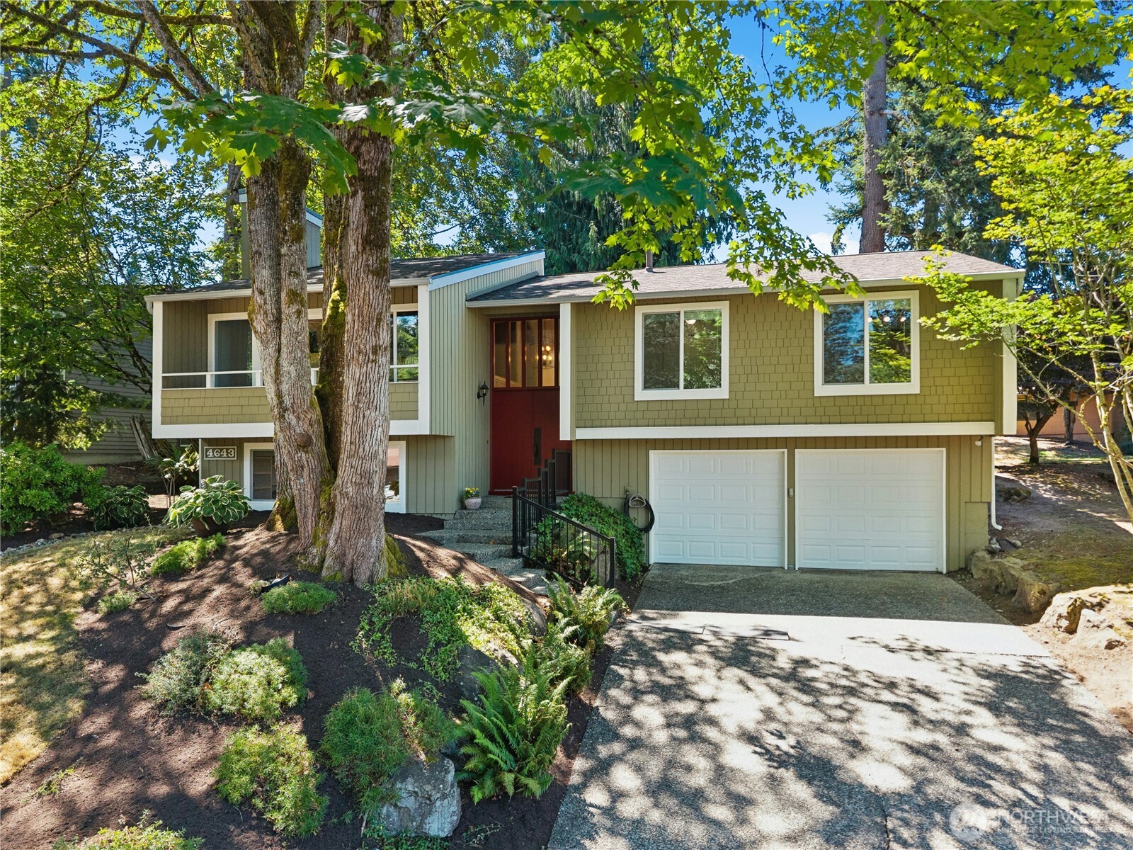 4643 152nd Place Property Photo 1