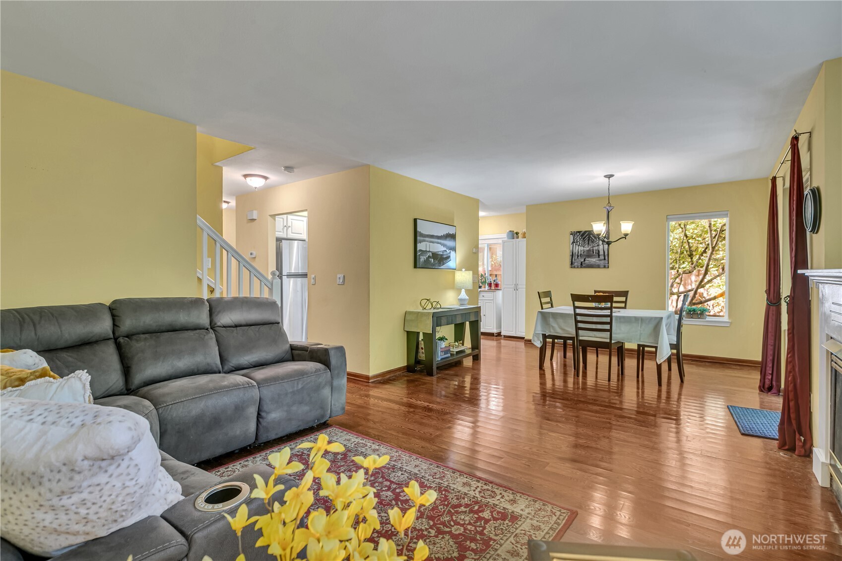 2027 187th Place Property Photo 6