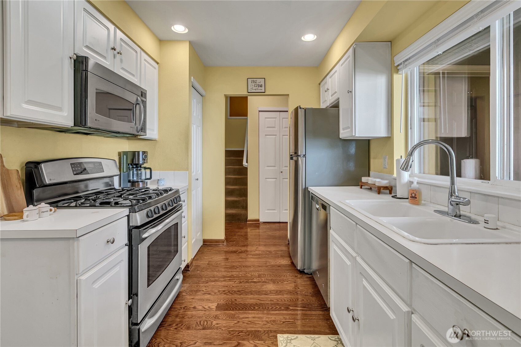 2027 187th Place Property Photo 11
