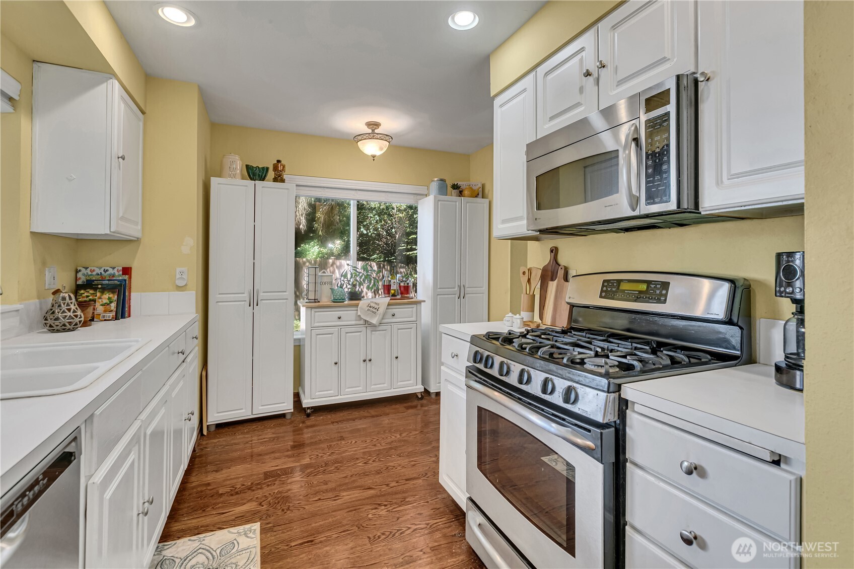 2027 187th Place Property Photo 12