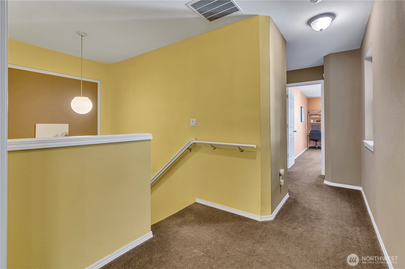 2027 187th Place Property Photo 15