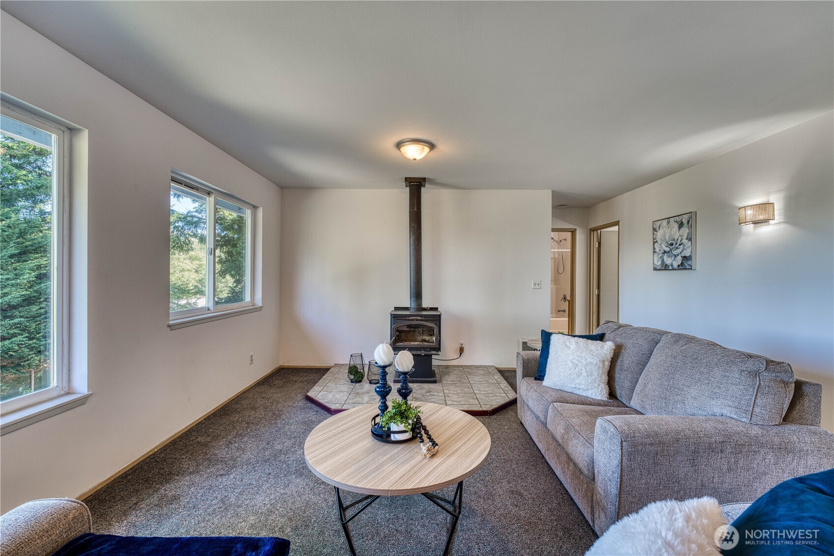 6736 Ne Admiralty Lane Property Photo 6
