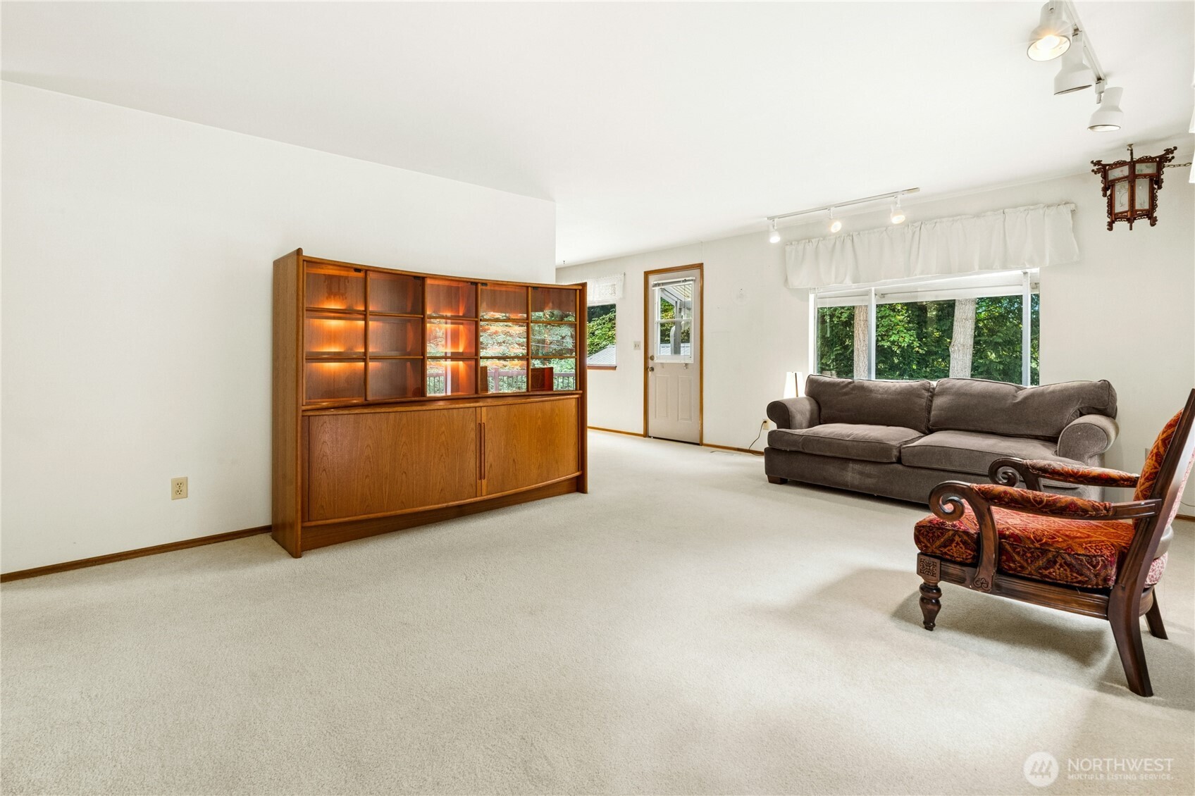 13816 Ne 137th Street Property Photo 6