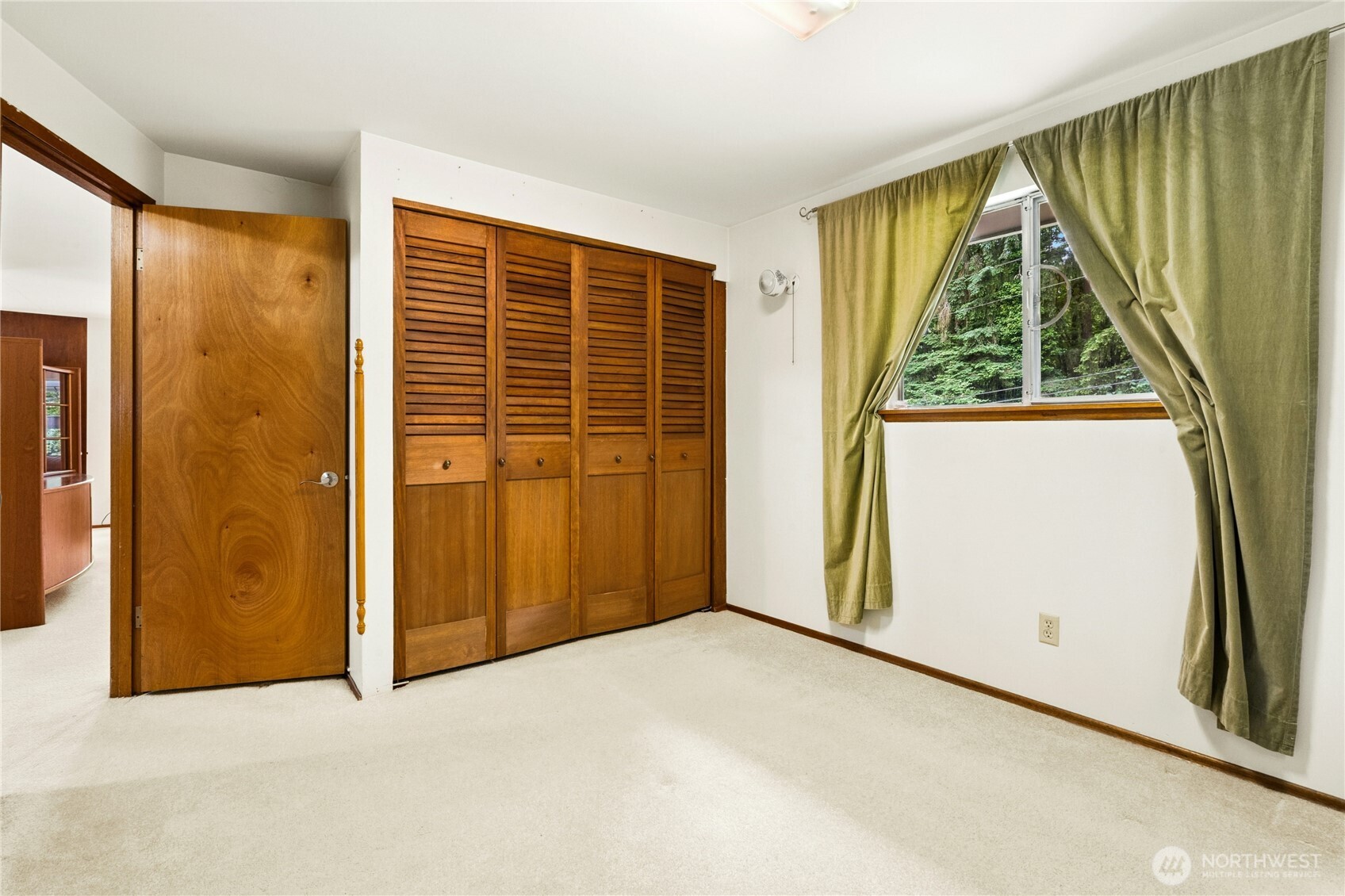 13816 Ne 137th Street Property Photo 14