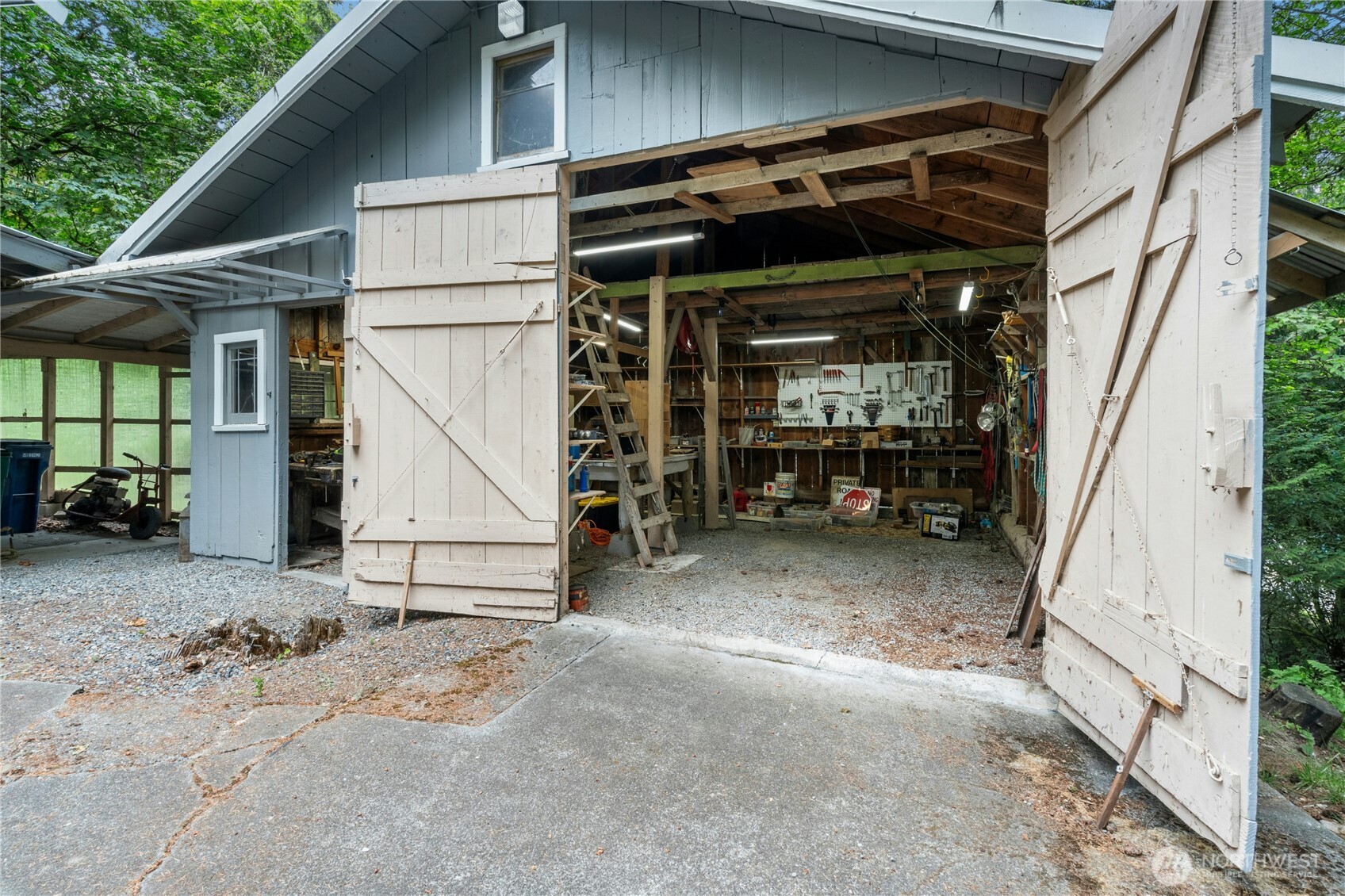 13816 Ne 137th Street Property Photo 23