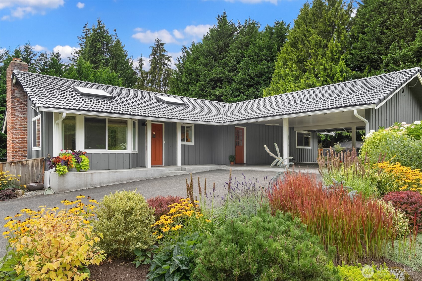 4910 134th Place Property Photo 1