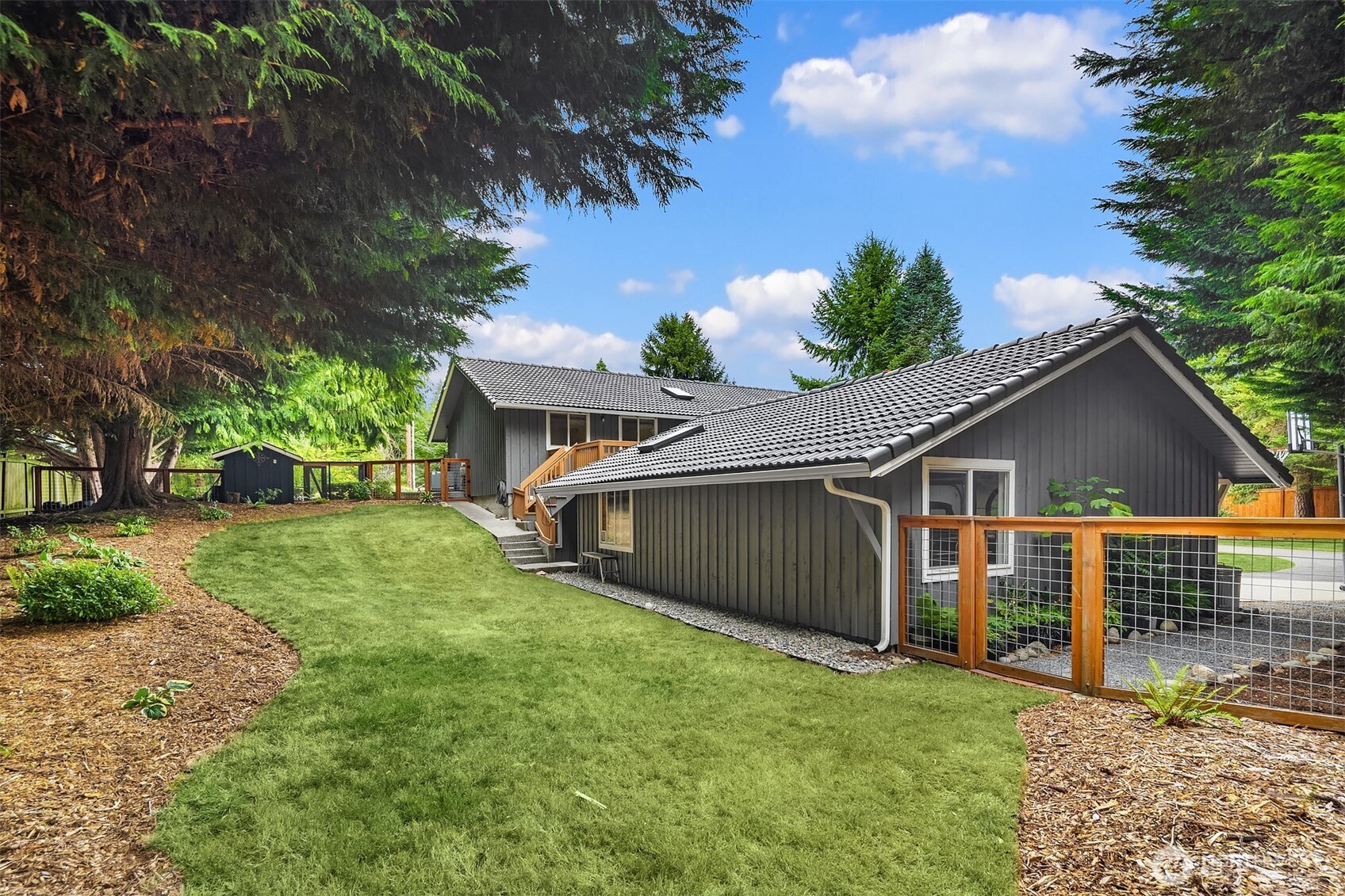 4910 134th Place Property Photo 14