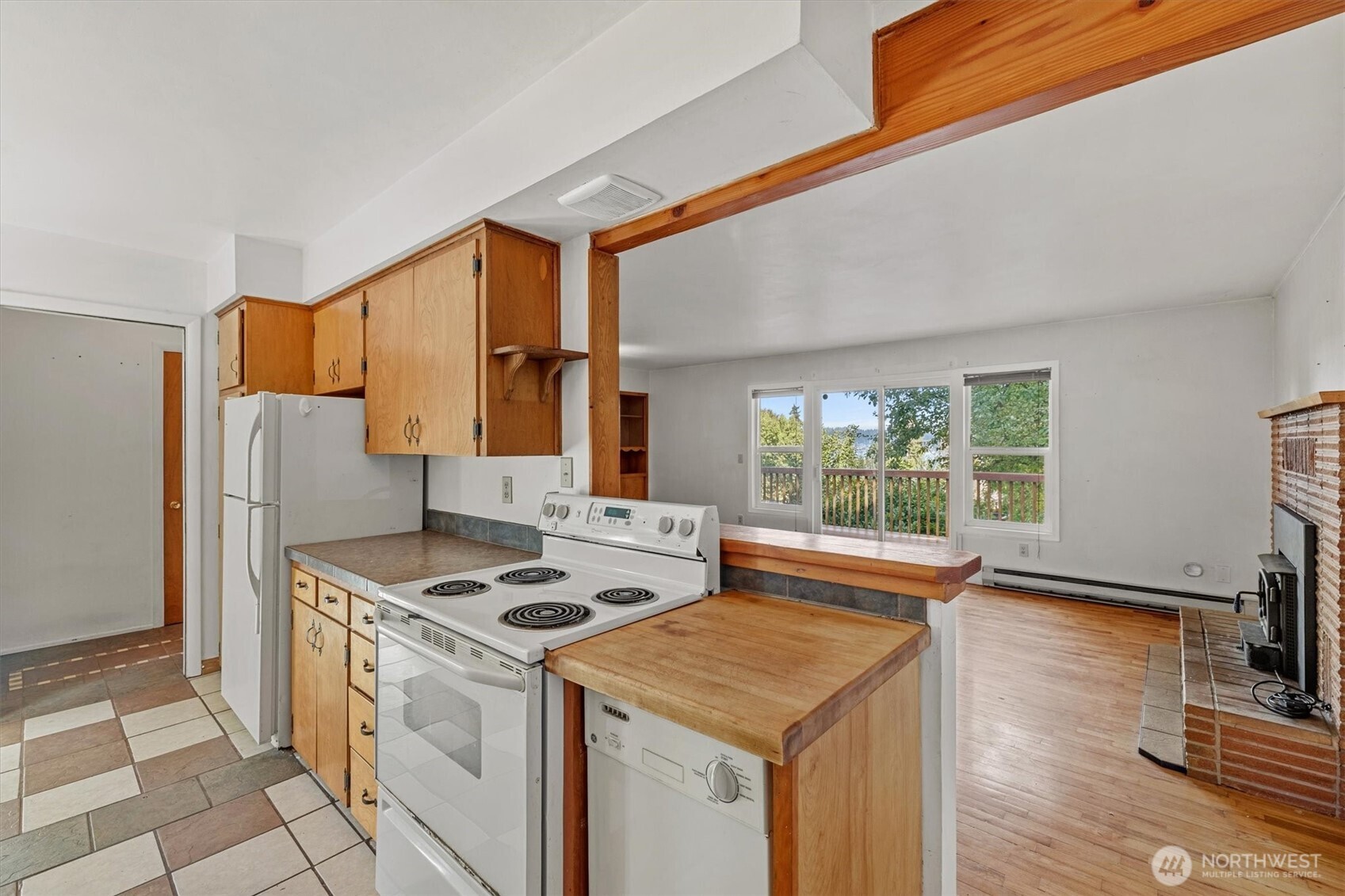 4511 Lakeway Drive Property Photo 11