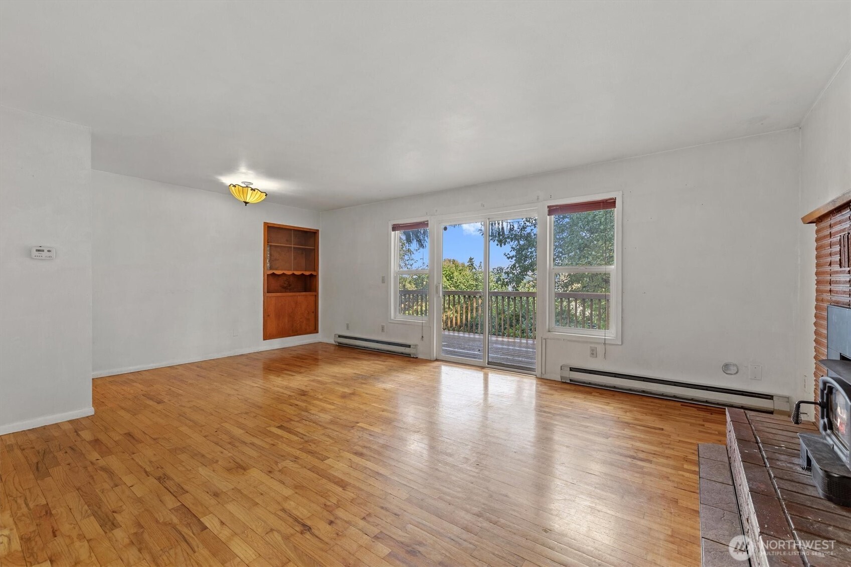 4511 Lakeway Drive Property Photo 18