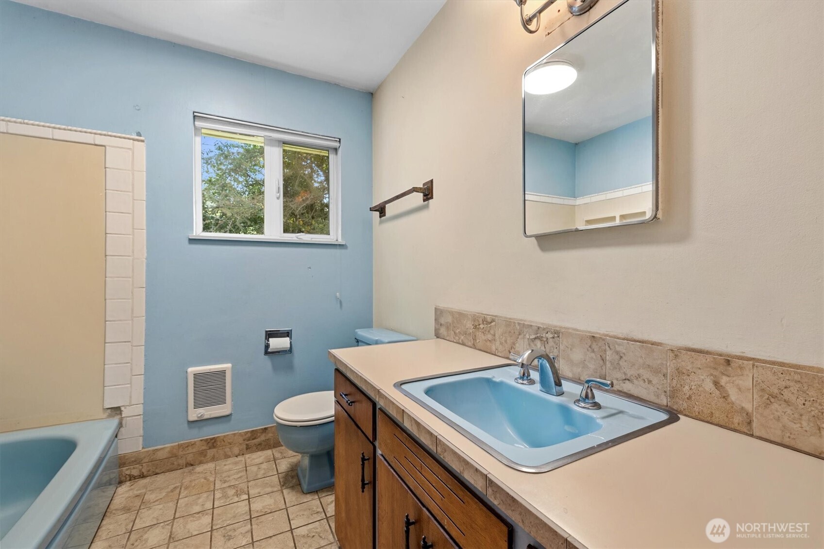 4511 Lakeway Drive Property Photo 22