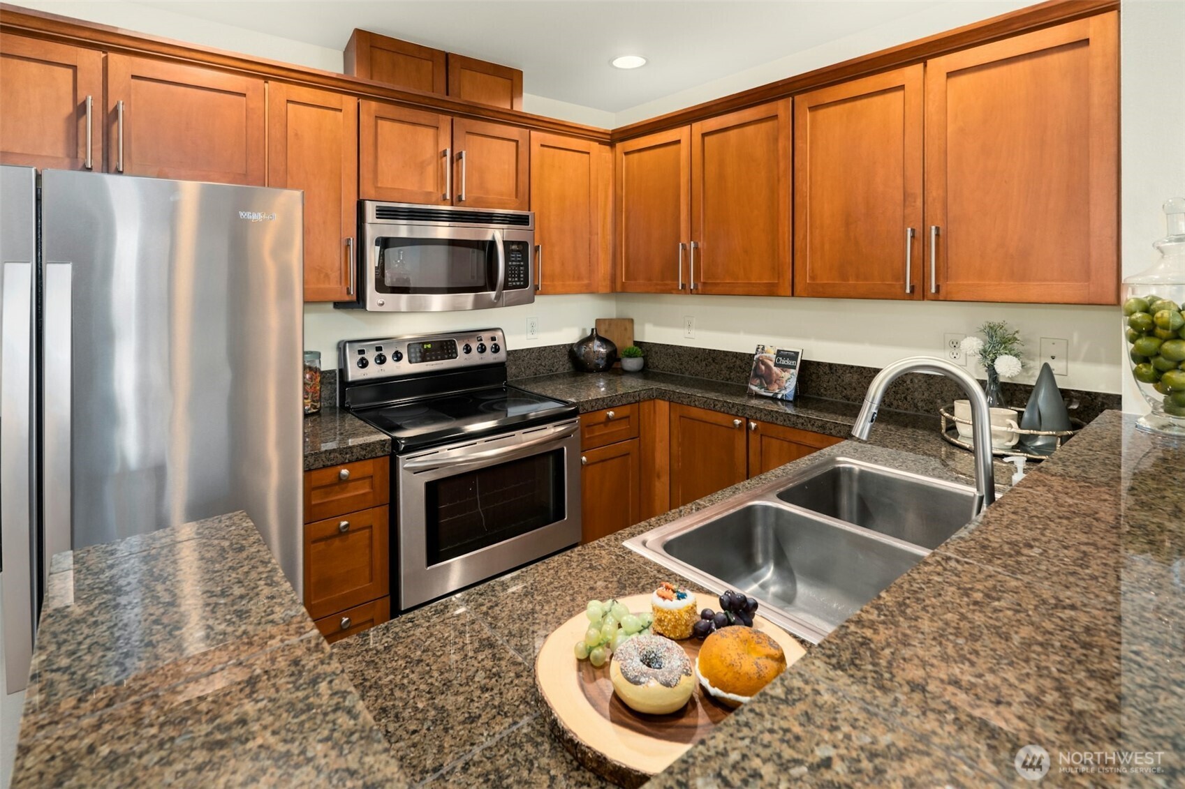 133 Queen Anne Avenue 304 Property Photo 11