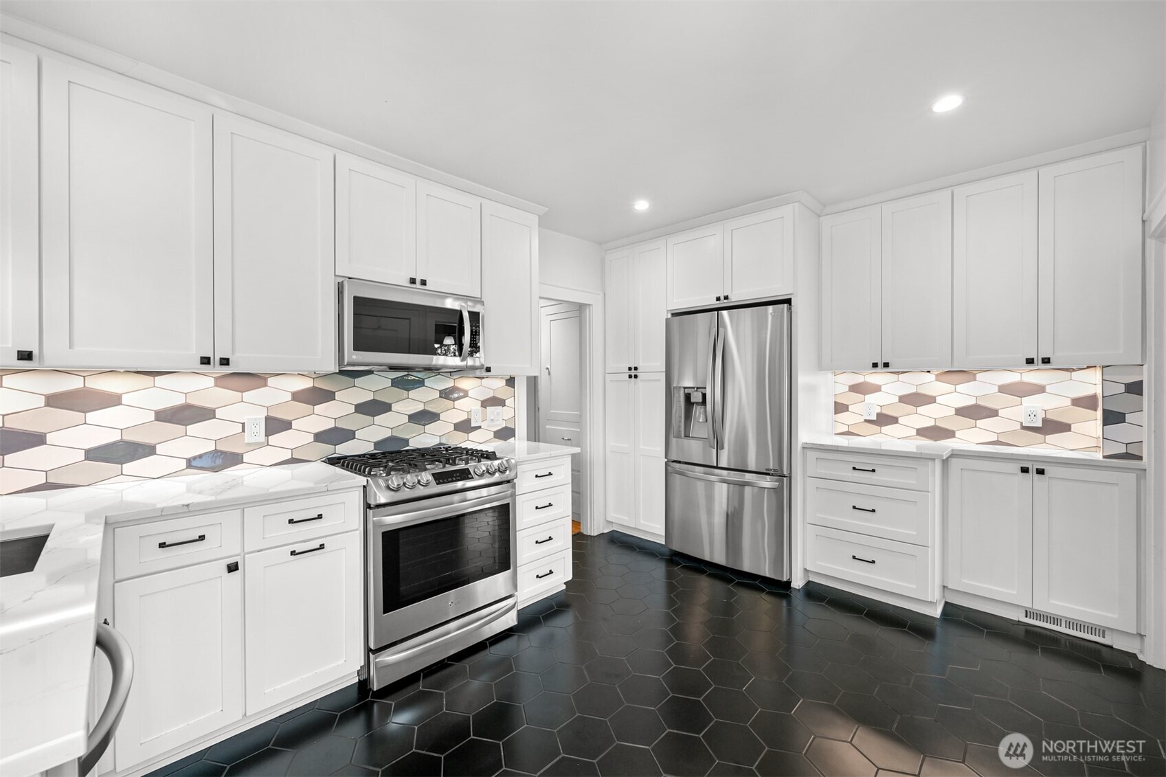 252 S Garden Street Property Photo 15