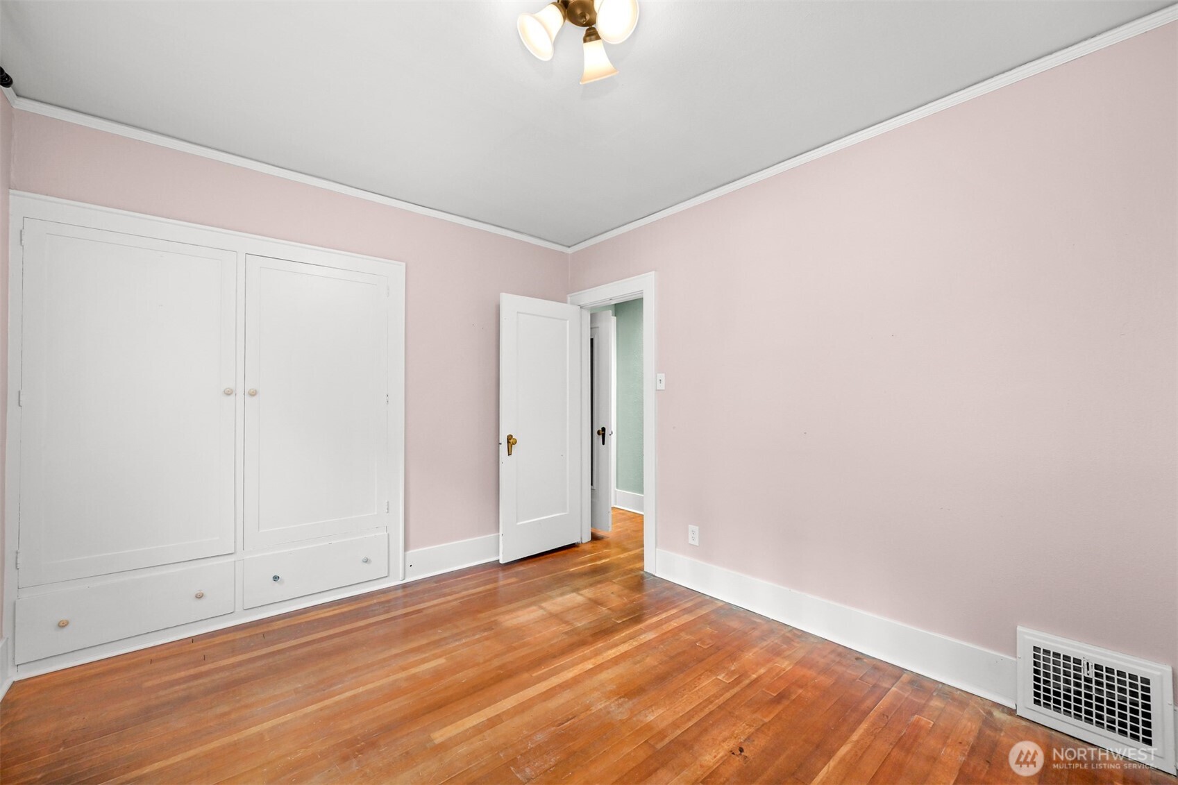 252 S Garden Street Property Photo 24