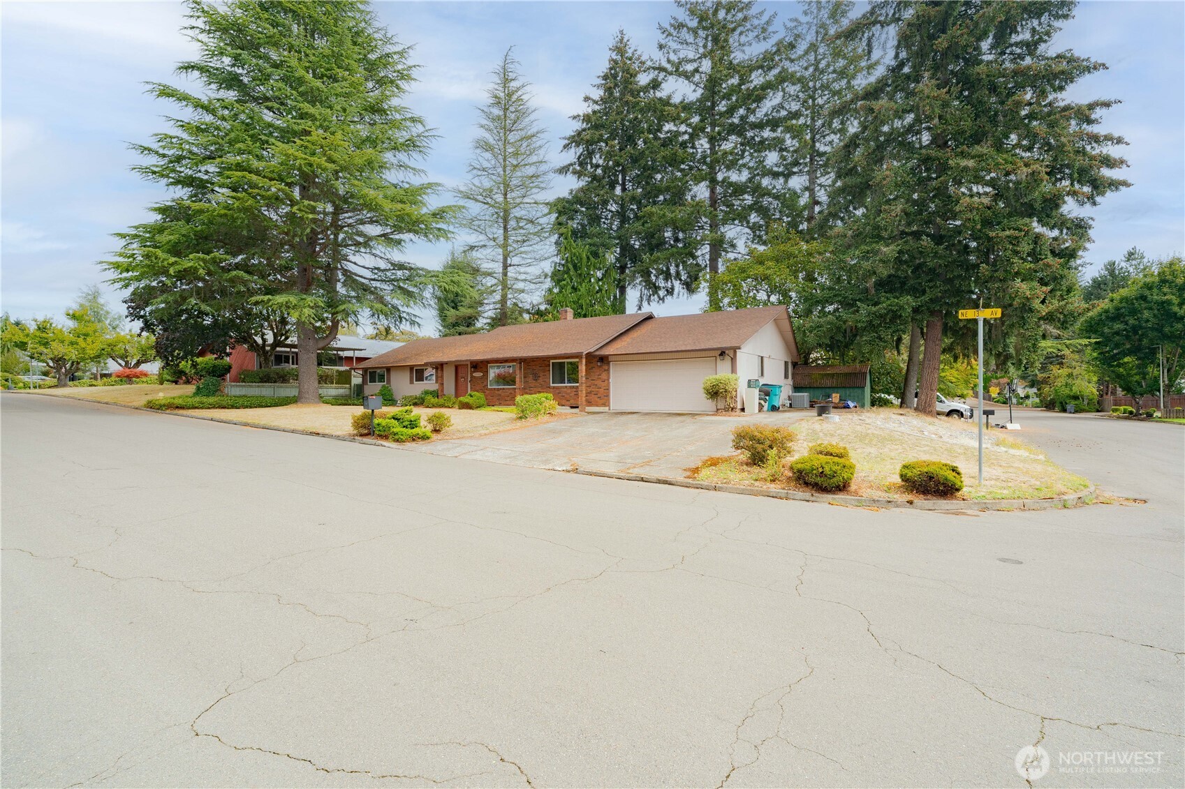 12509 Ne 13th Avenue Property Photo 3