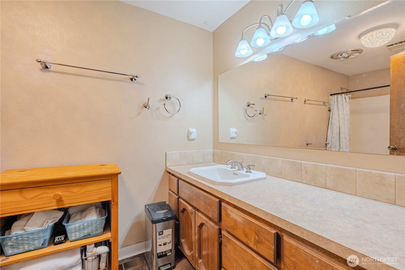 12509 Ne 13th Avenue Property Photo 19