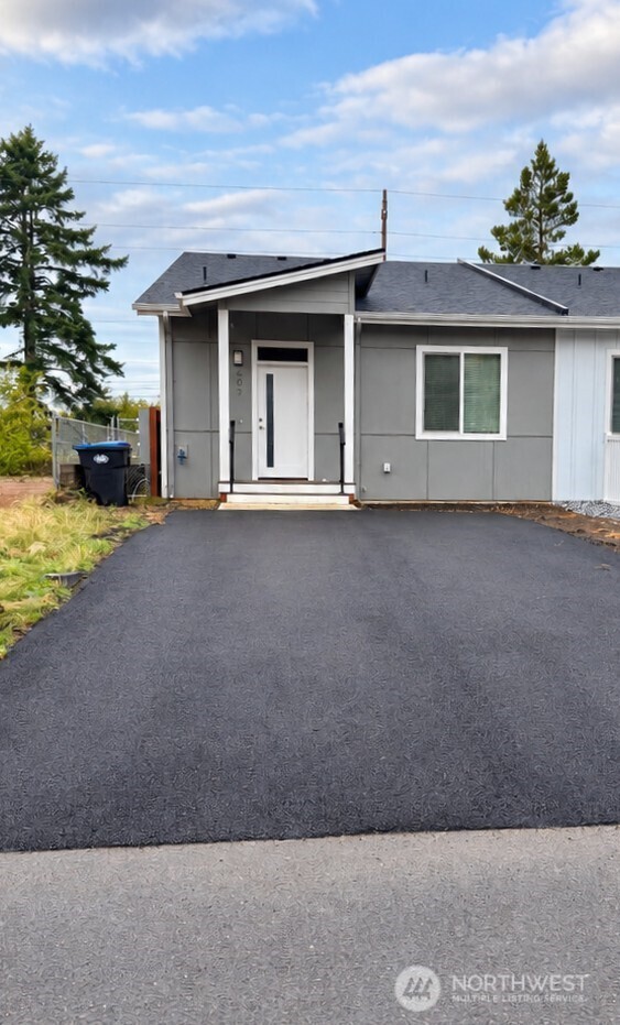607 Sunset Avenue N8 Property Photo 1