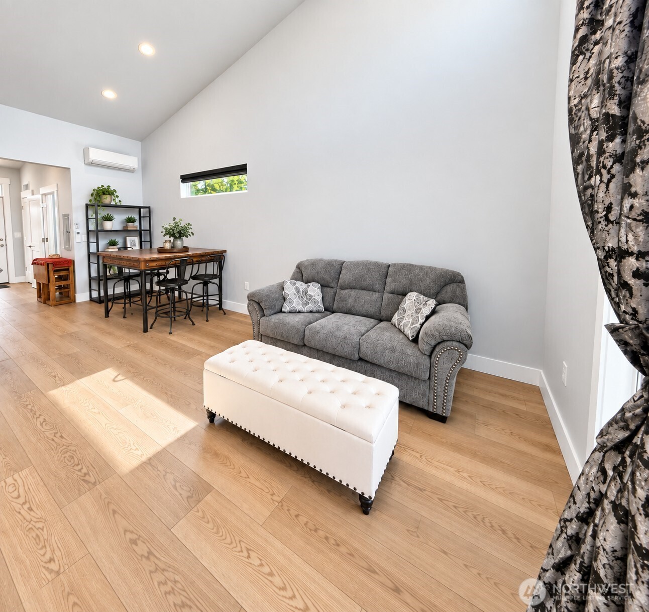 607 Sunset Avenue N8 Property Photo 9