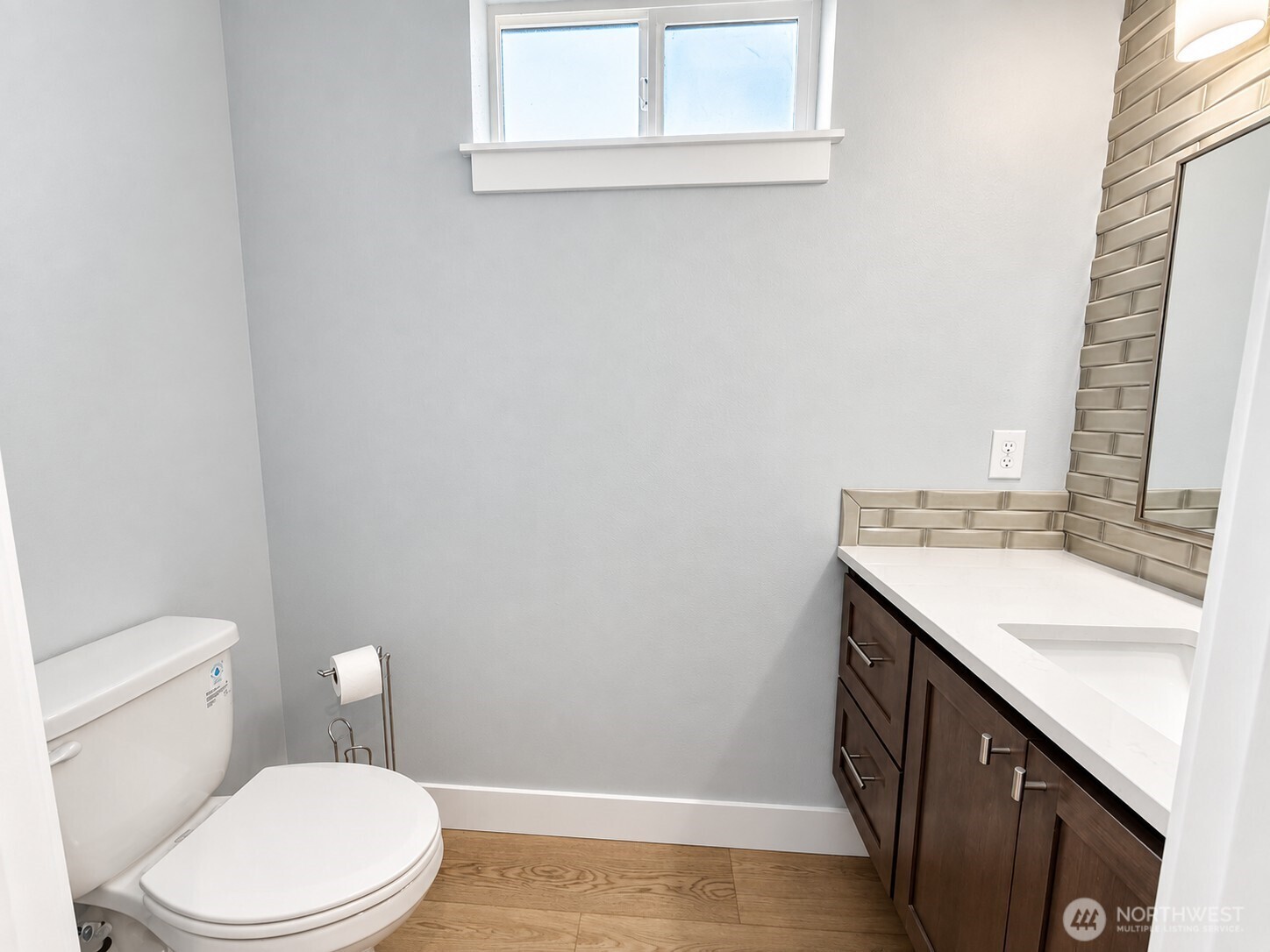 607 Sunset Avenue N8 Property Photo 13