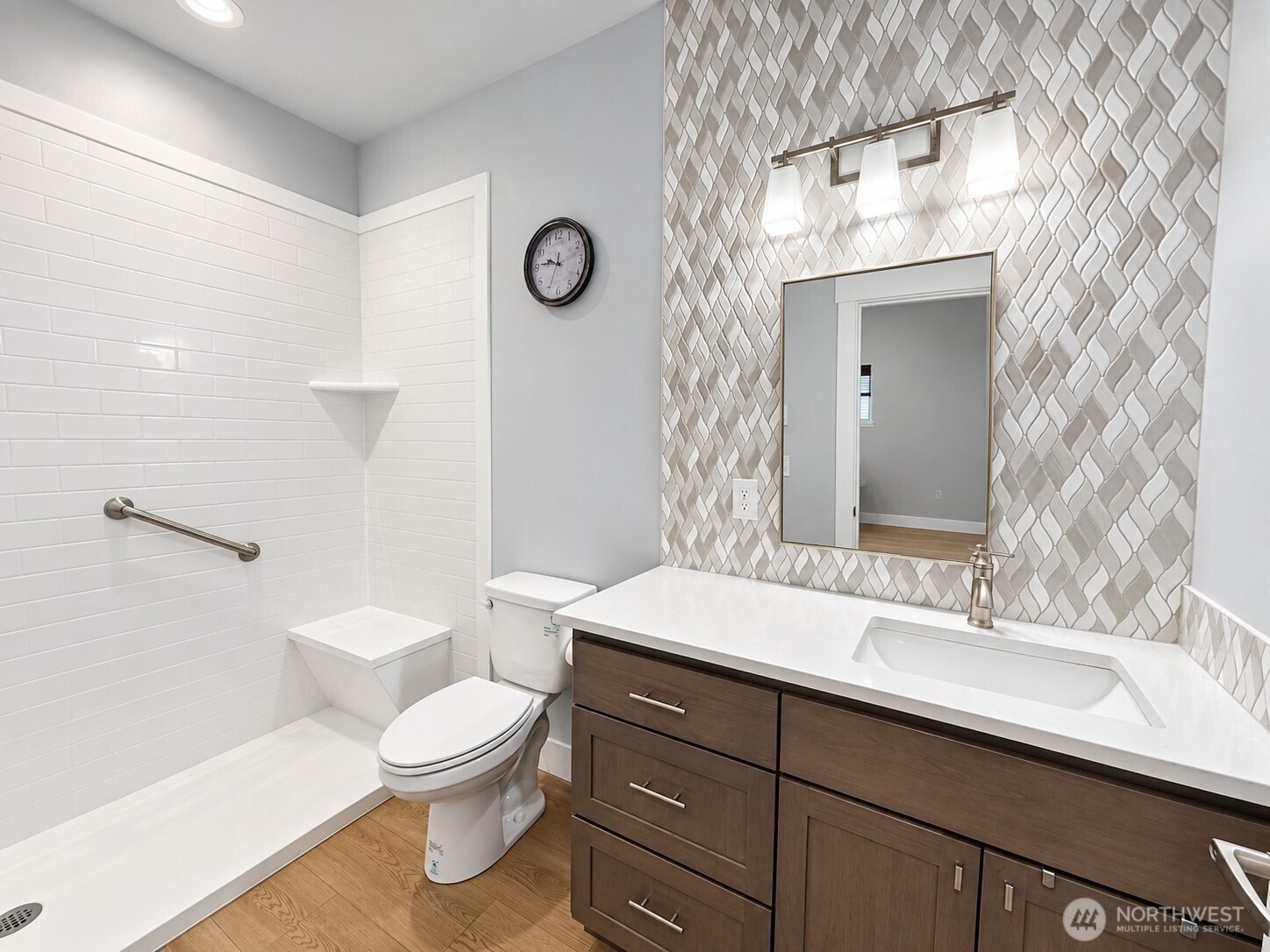 607 Sunset Avenue N8 Property Photo 17
