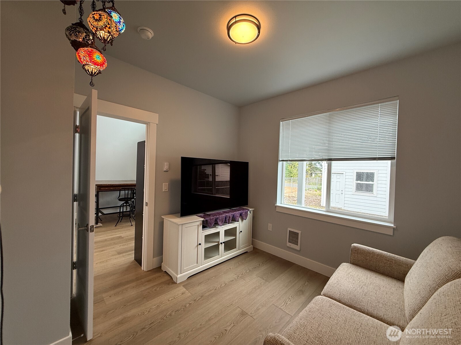 607 Sunset Avenue N8 Property Photo 19