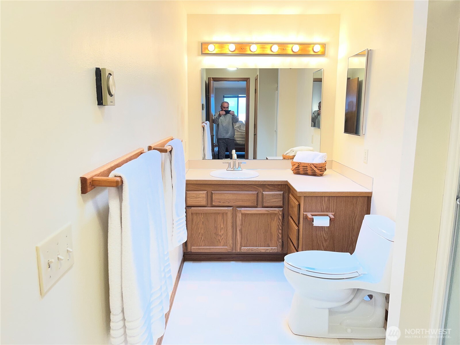 913 Hood Drive Property Photo 15