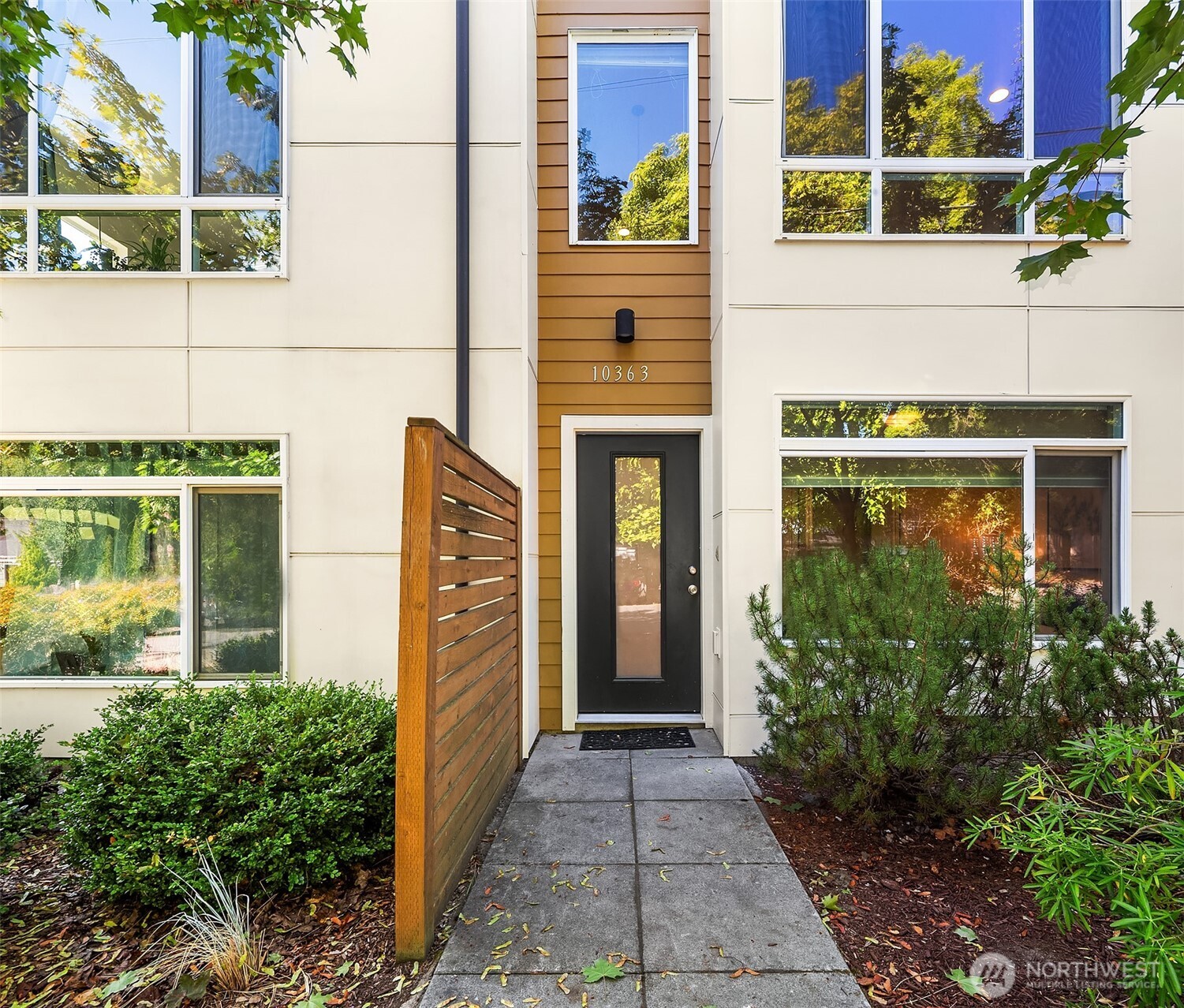 10363 Ashworth Avenue Property Photo 1