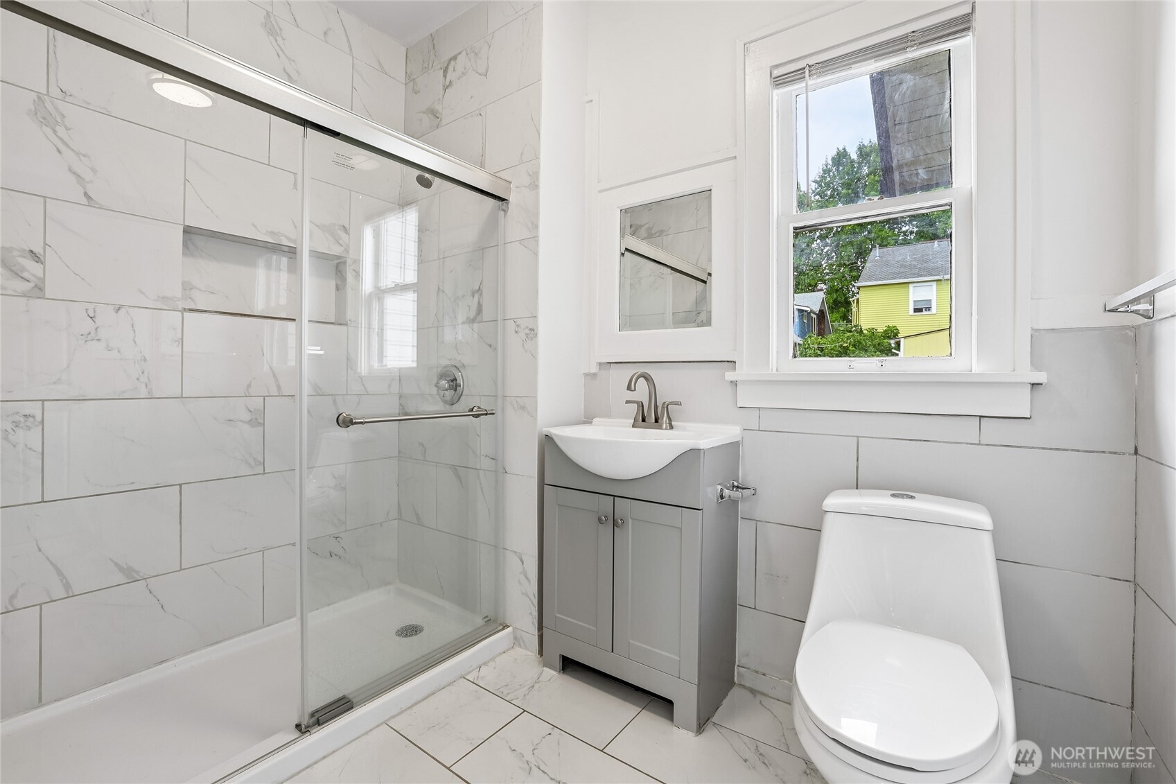 4545 5th Avenue Property Photo 11