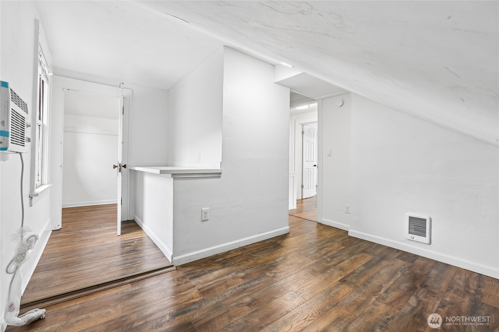4545 5th Avenue Property Photo 16