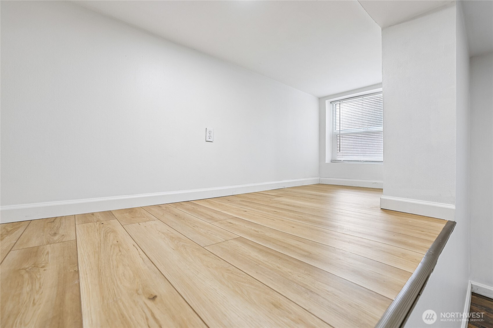 4545 5th Avenue Property Photo 23