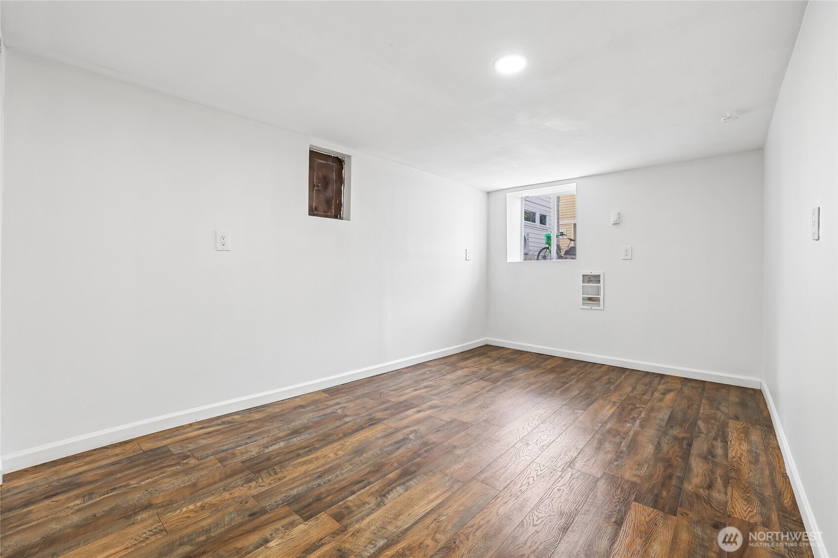 4545 5th Avenue Property Photo 26