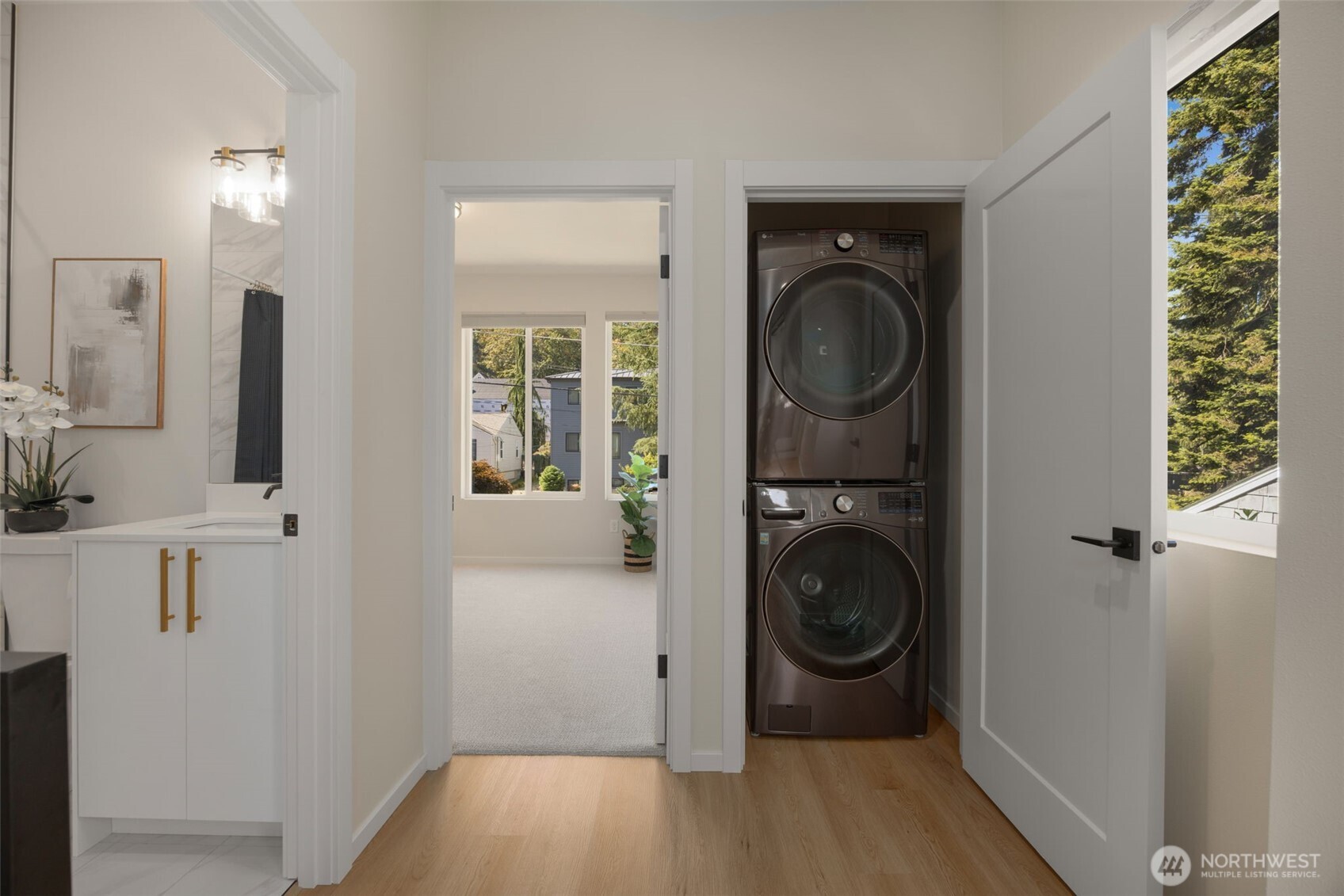 3828 35th Avenue #b Property Photo 17