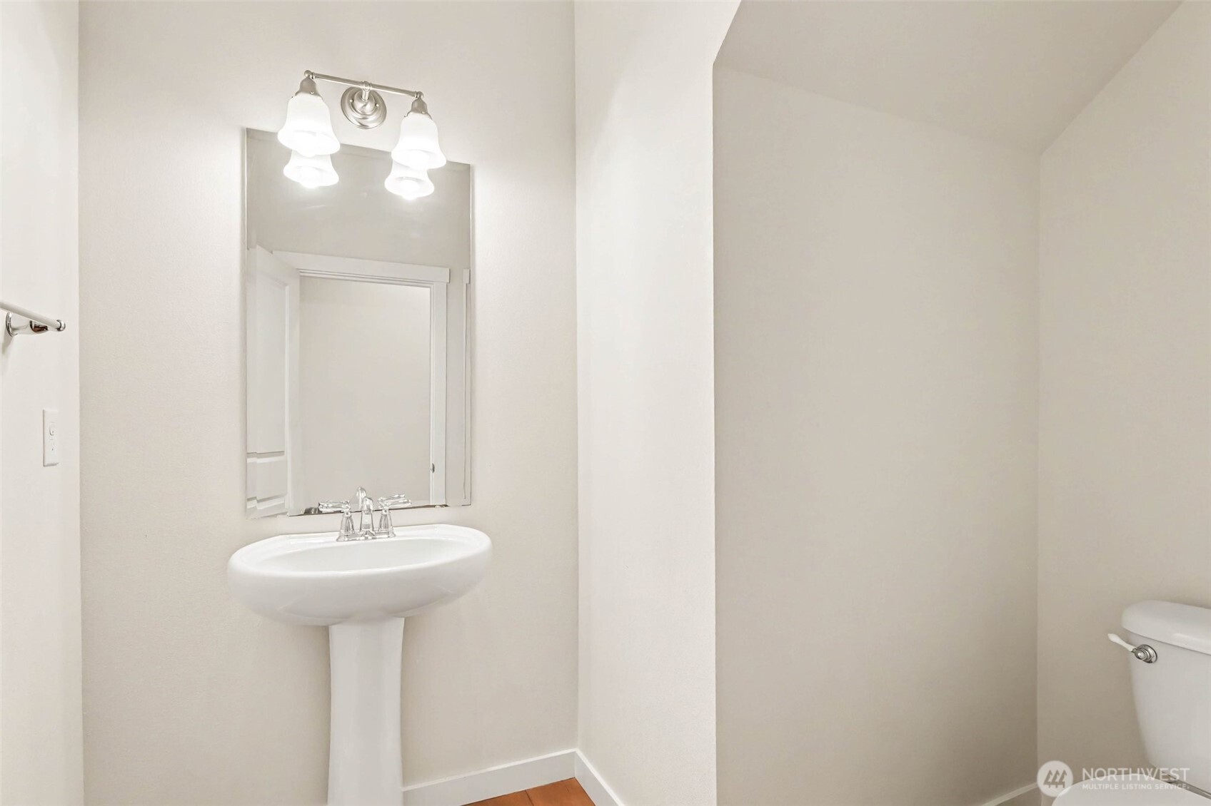 1423 Ne Hickory Lane Property Photo 13