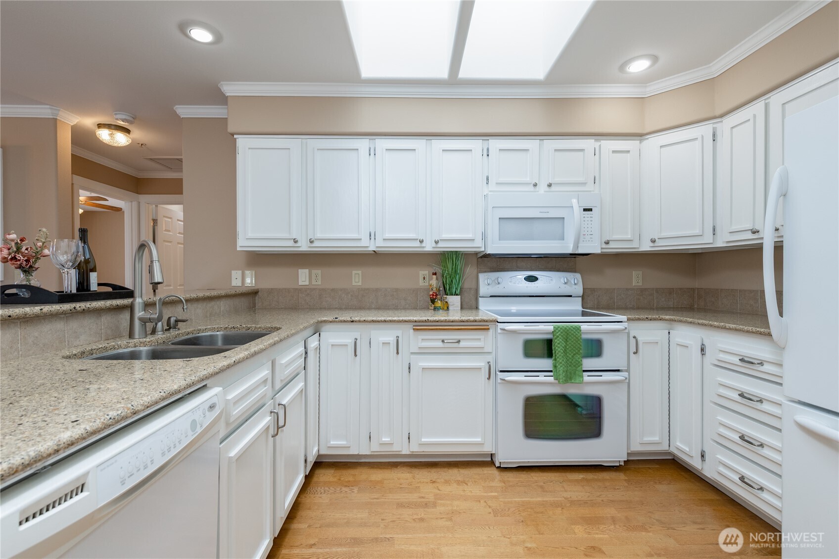 1811 F Street 14 Property Photo 7
