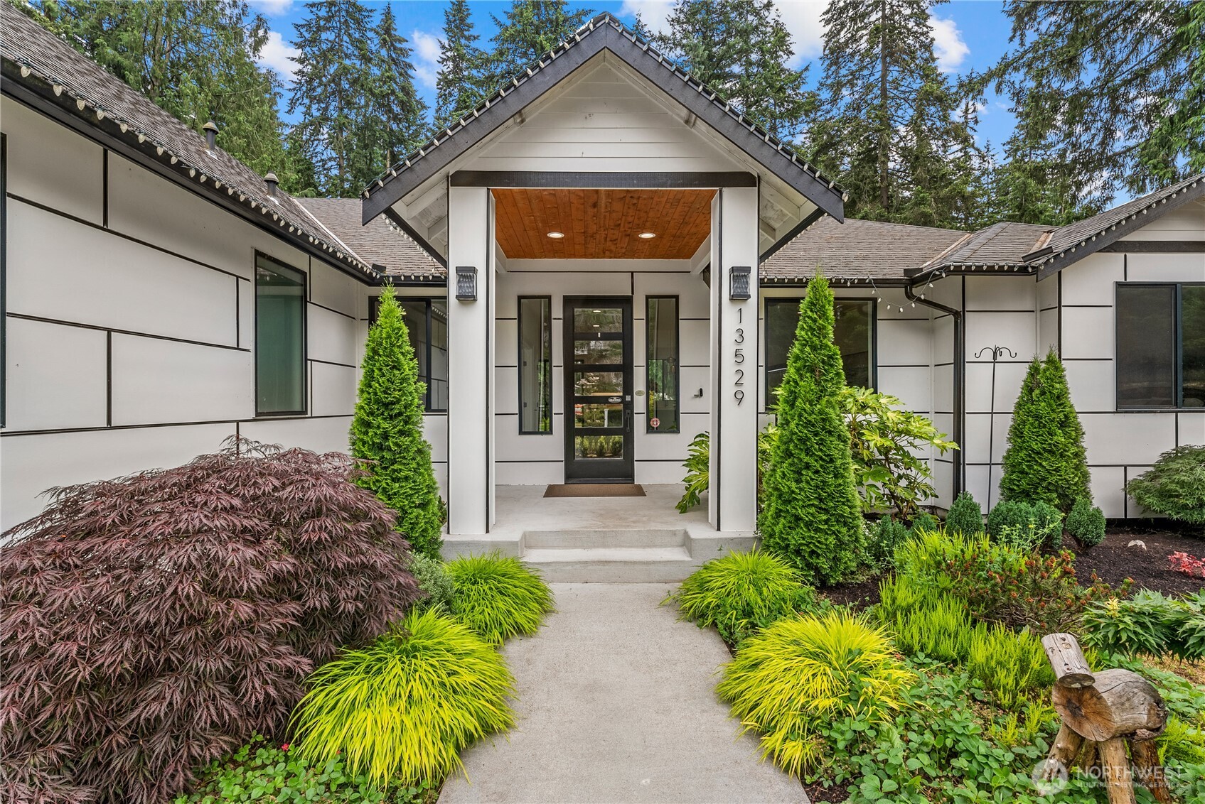 13529 Cascadian Way Property Photo 3