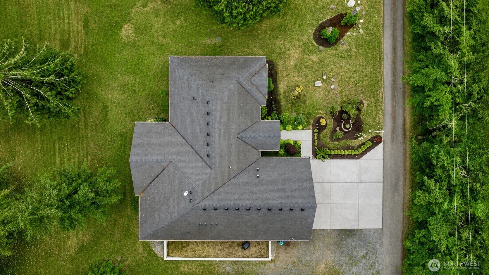 13529 Cascadian Way Property Photo 32