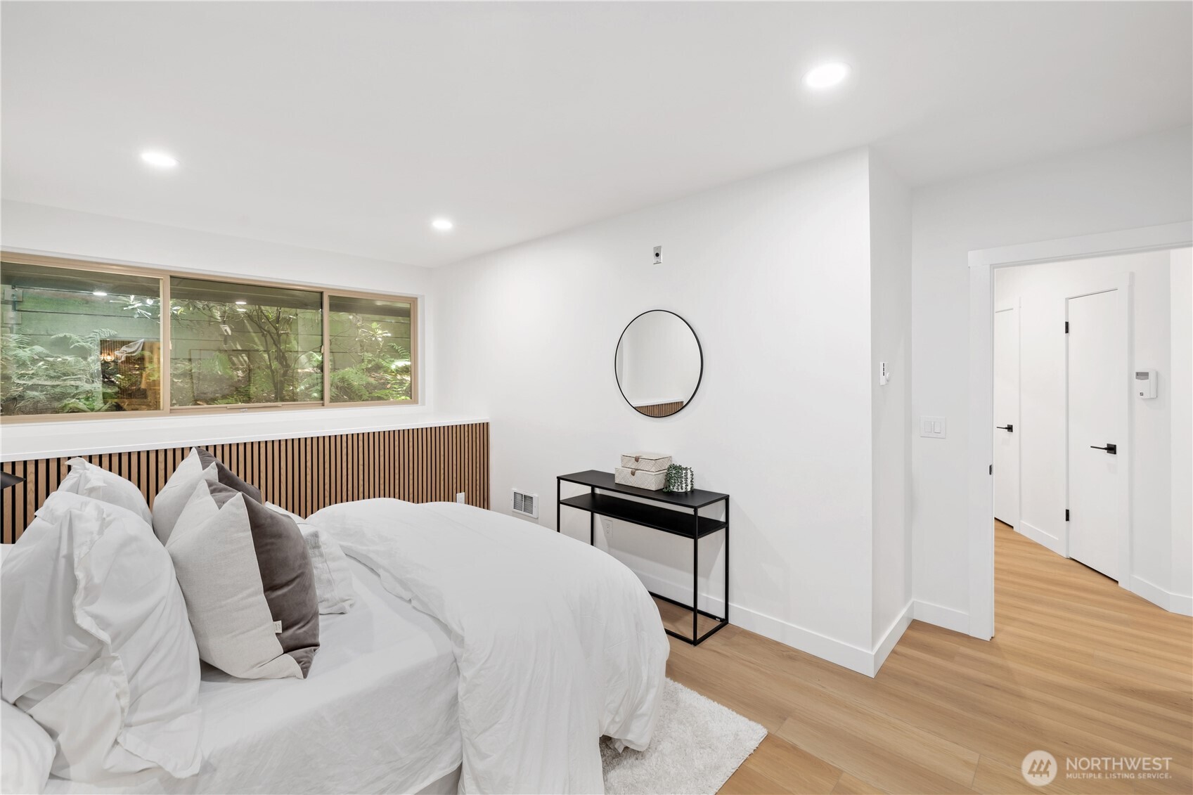 2105 Westlake Avenue 201 Property Photo 17