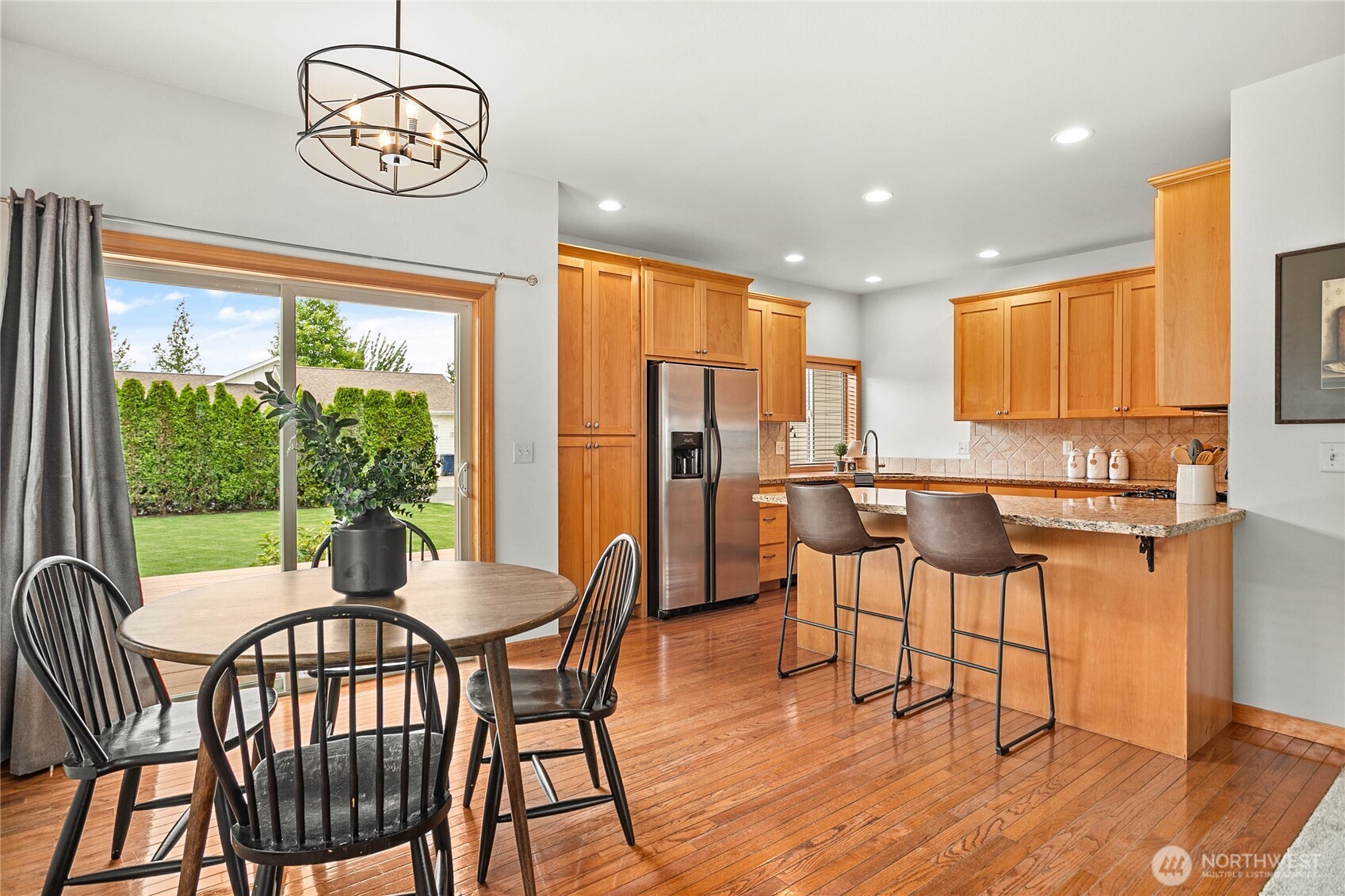 1451 Larkspur Street Property Photo 11
