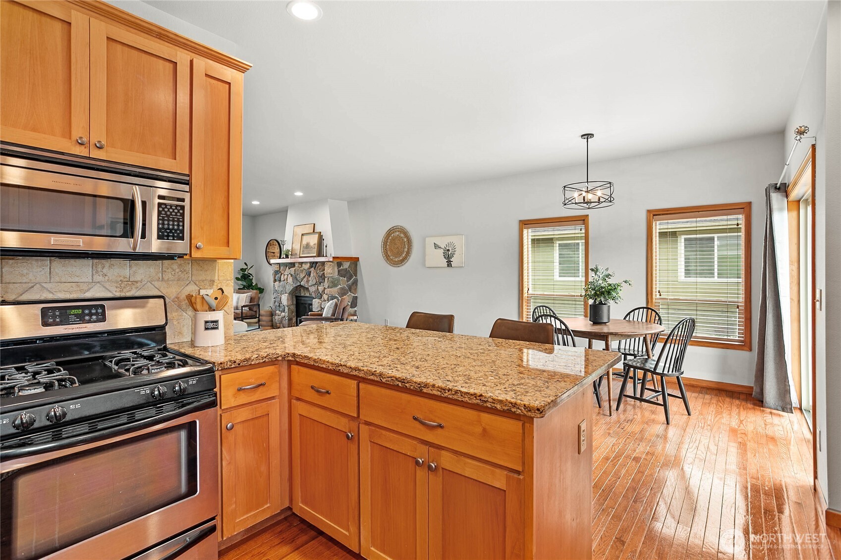 1451 Larkspur Street Property Photo 19