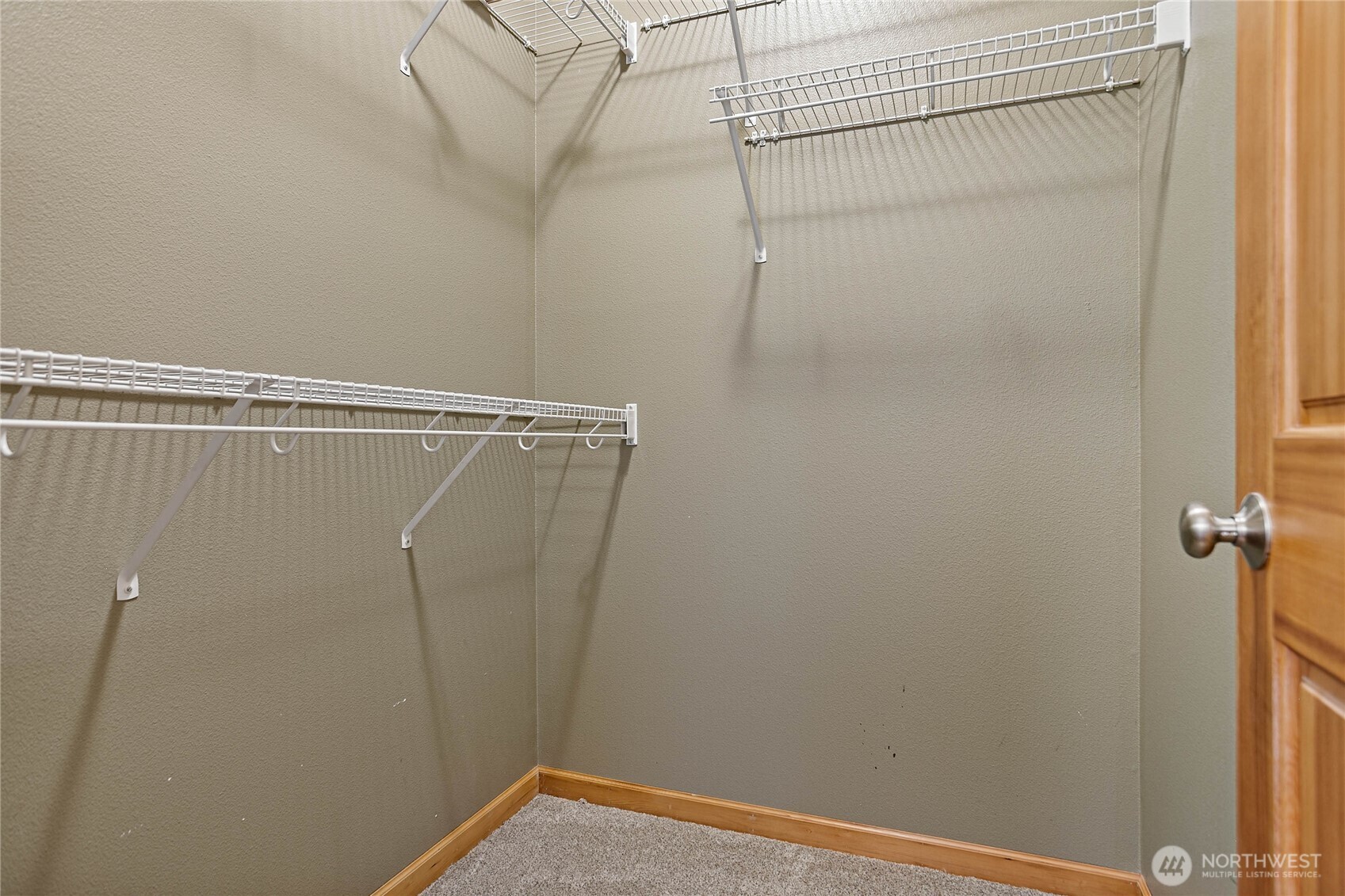 1451 Larkspur Street Property Photo 25