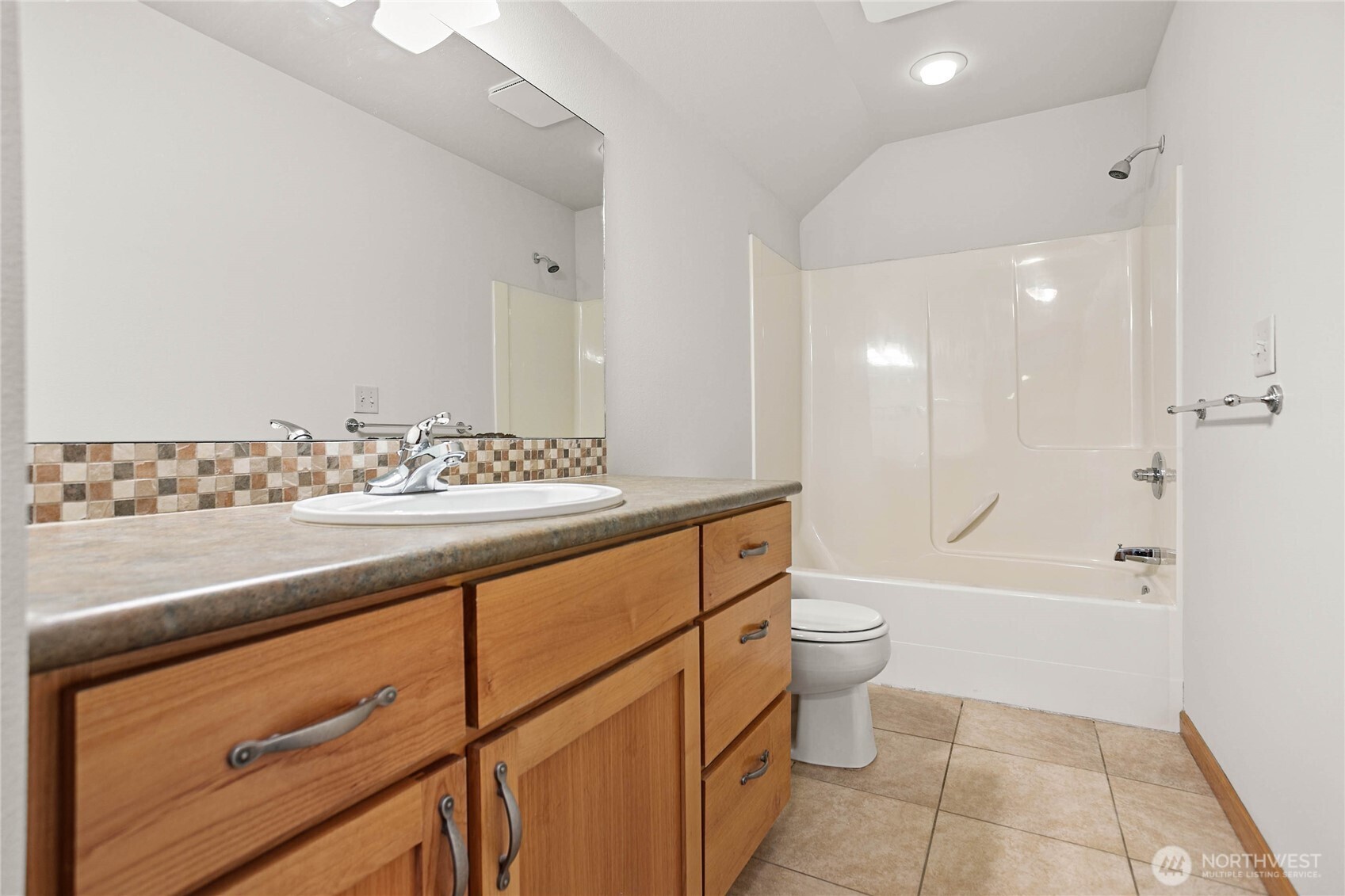 1451 Larkspur Street Property Photo 30