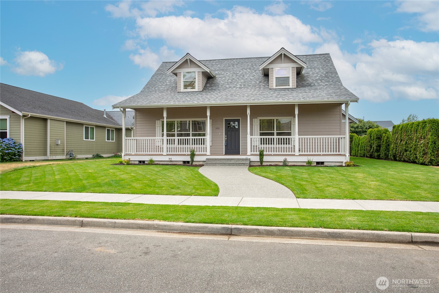 1451 Larkspur Street Property Photo 39