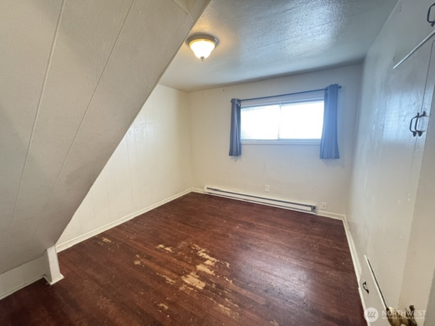 225 Sw Lewis Street Property Photo 10