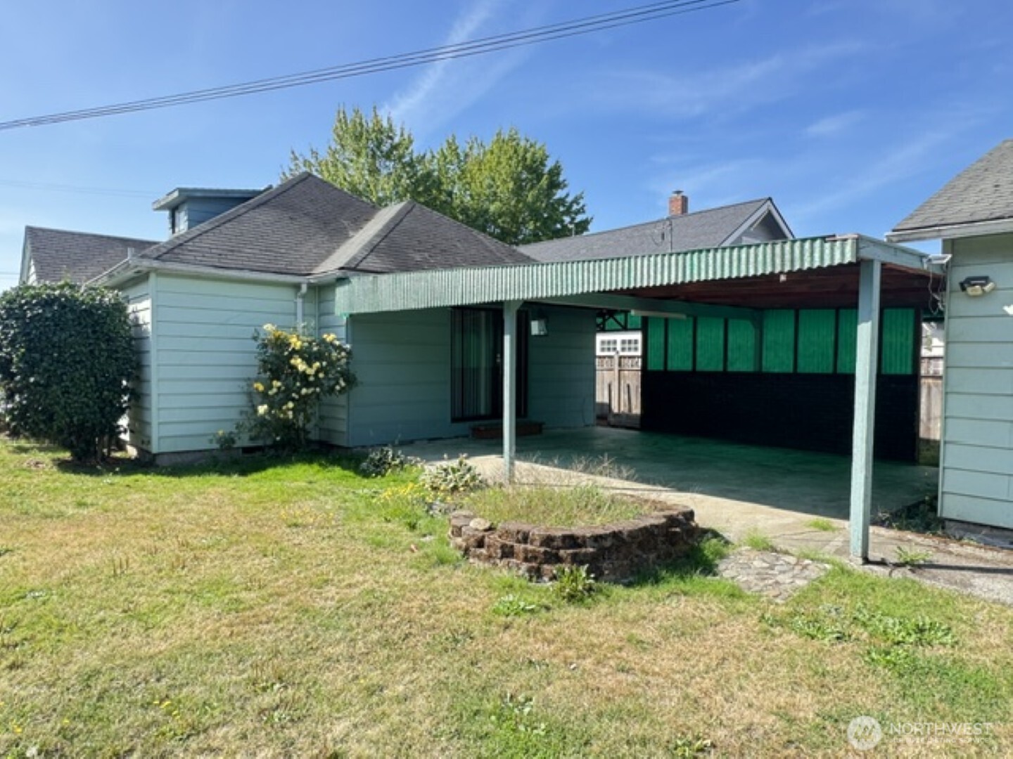 225 Sw Lewis Street Property Photo 14