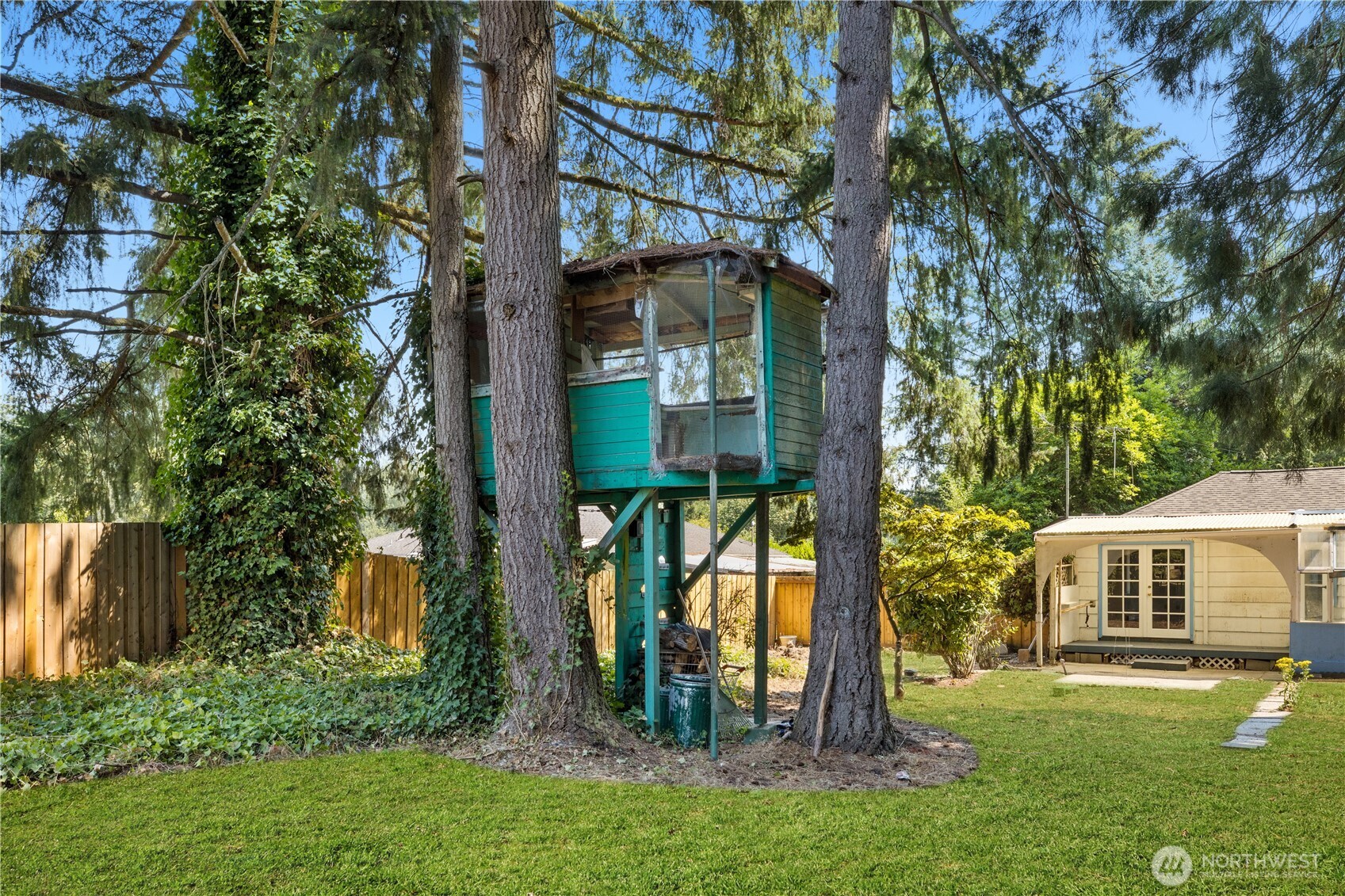 35821 Military Road Property Photo 8