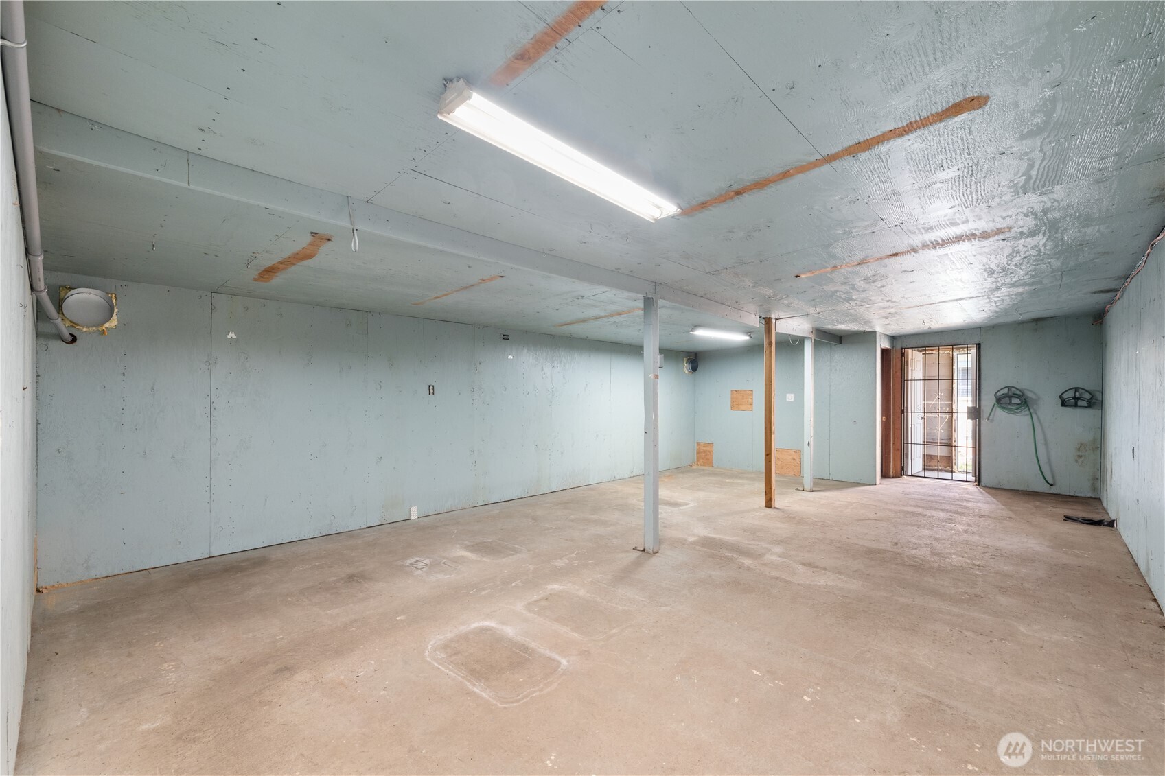 35821 Military Road Property Photo 26