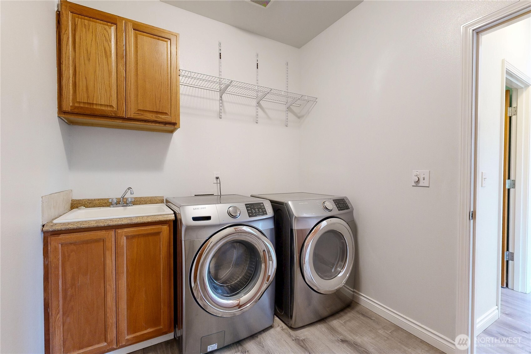 111 Chapelwood Avenue Property Photo 19