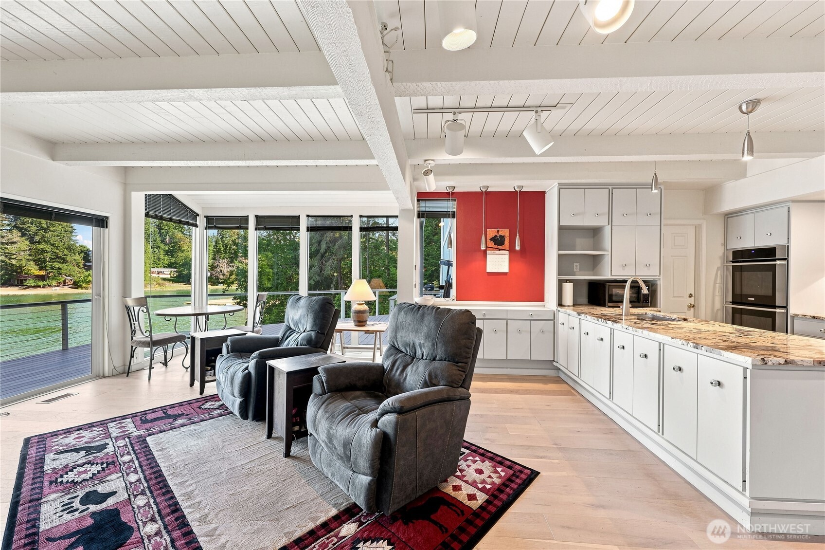 15678 Virginia Loop Road Property Photo 10