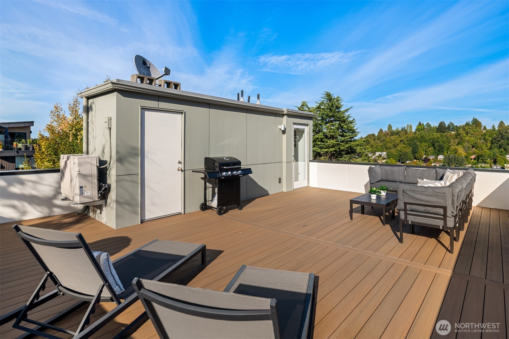 2612 E Denny Way Property Photo 24